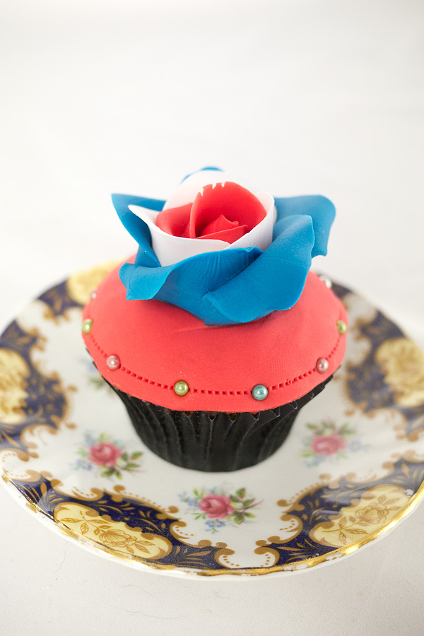 jubilee-cupcake-full-600