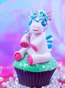 Unicorn-cupcake-Cake-Spy-07-for-web-209x280