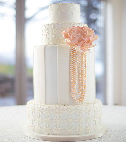 Pearl wedding cake