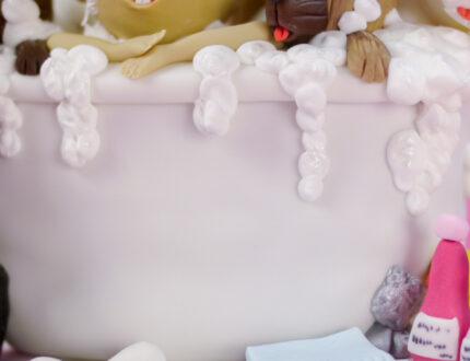 PICTURE OF BATH TIME CAKE