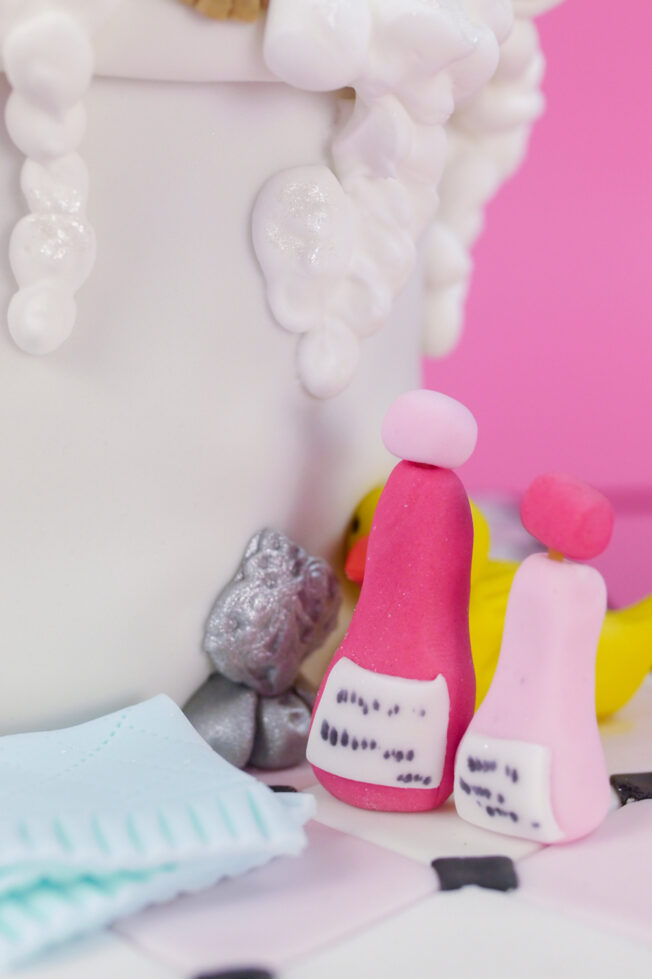 PICTURE OF BATH TIME CAKE