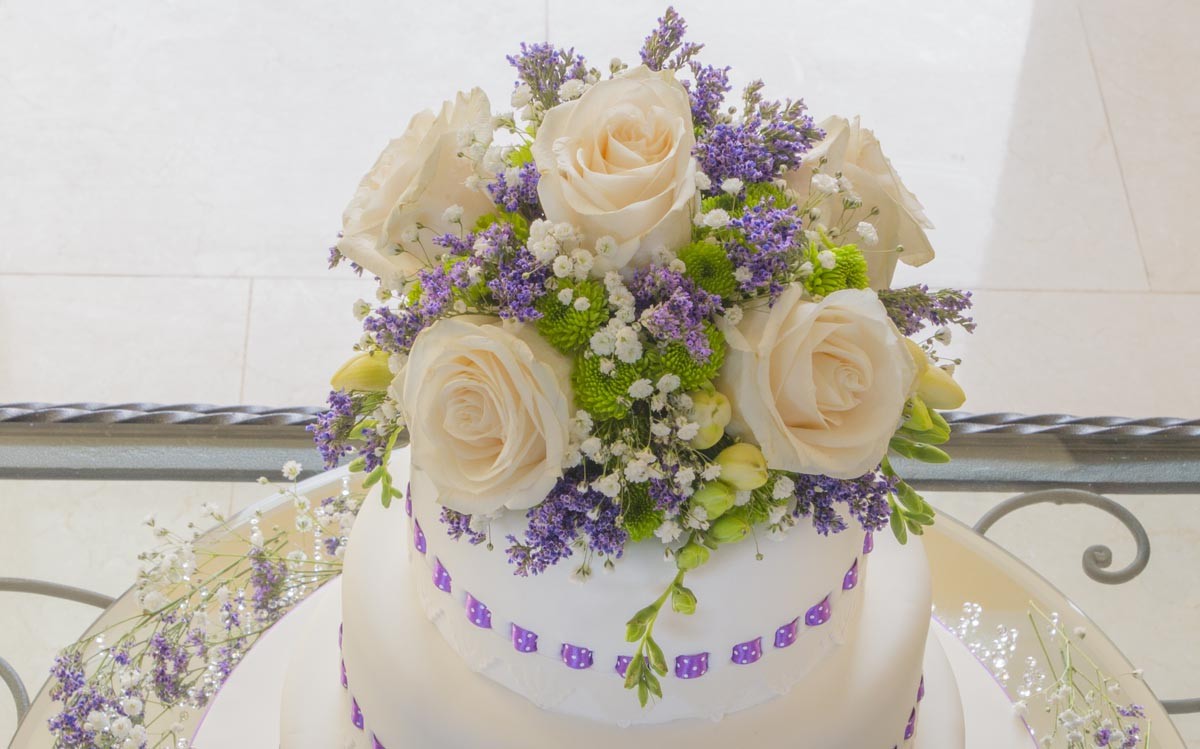 Ribbon Insertion Wedding Cake CakeFlix