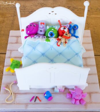 monsters bed cake