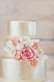 Stunning Cake by Style Me Pretty