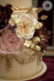 baroque-love-wedding-cake-Mericakes-17-187x280