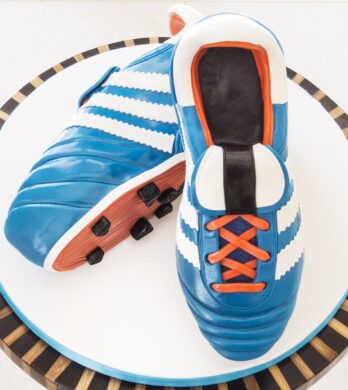 football-boots-cake-tutorial-on-cakeflix