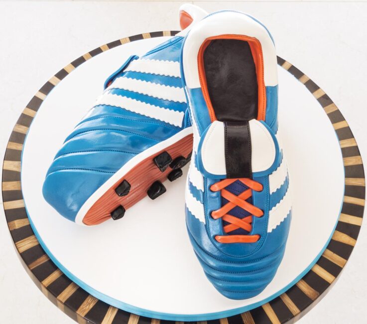 football-boots-cake-tutorial-on-cakeflix