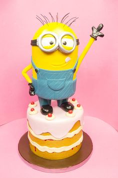 minion cakes 