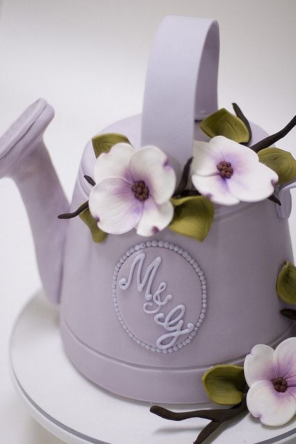 gardening cakes silver water can by studio cake