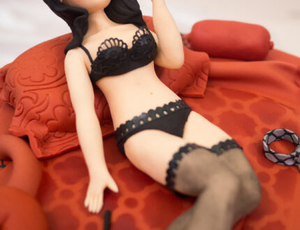 Fifty Shades of Grey movie cake tutorial