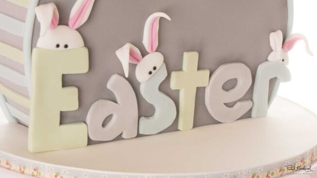 Easter-duckling-cake--close-up-letters