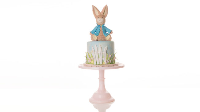 Wee Henry Rabbit full cake