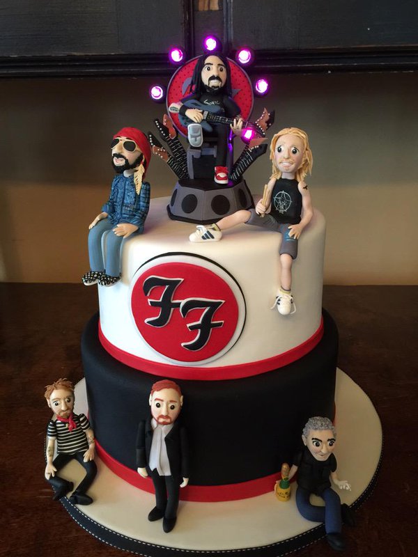 foo-fighters-cake