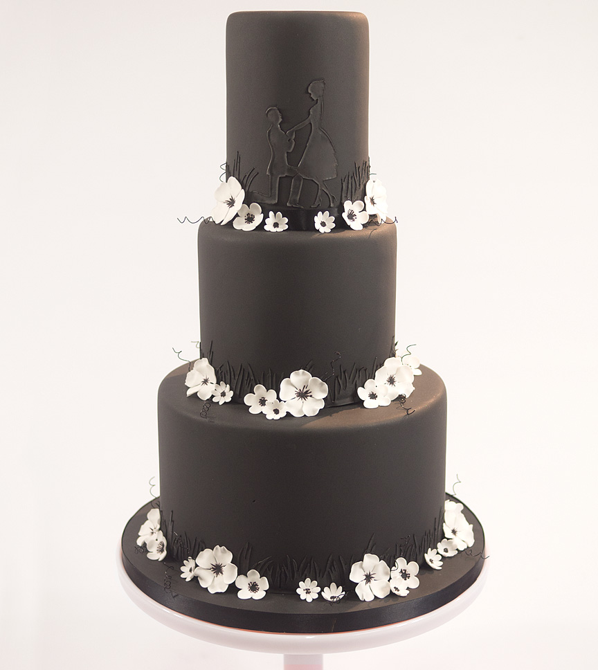 black wedding cake