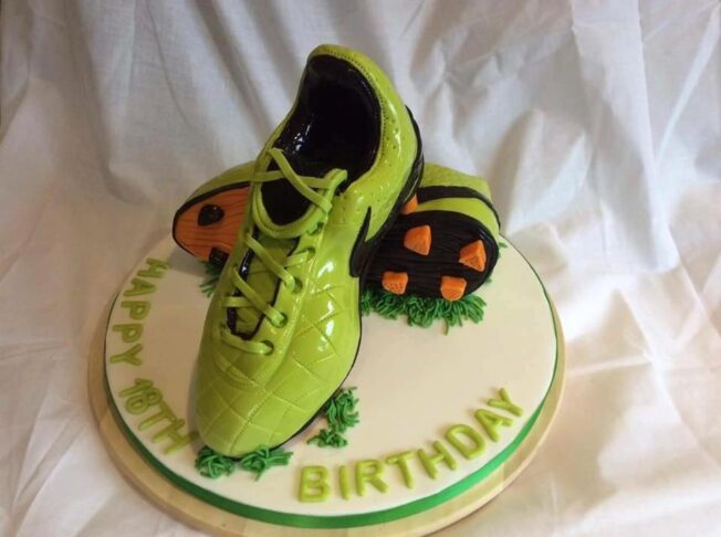 football boots cake