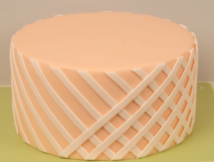 peach trellis cake tutorial - Free - Cakeflix