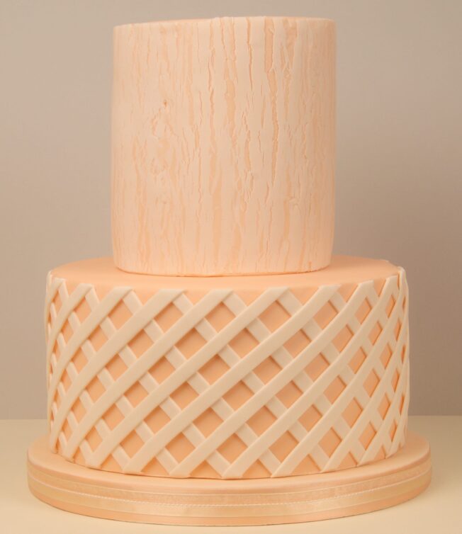 pink trellis cake tutorial