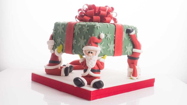 santa christmas cake tutorial - traditional christmas cake with a twist