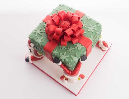 santa christmas cake tutorial - traditional christmas cake with a twist