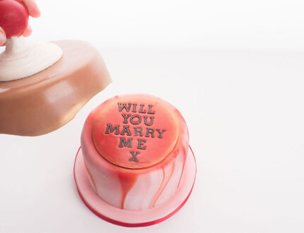 valentine's day cake - valentine's day proposal cake tutorial - CakeFlix