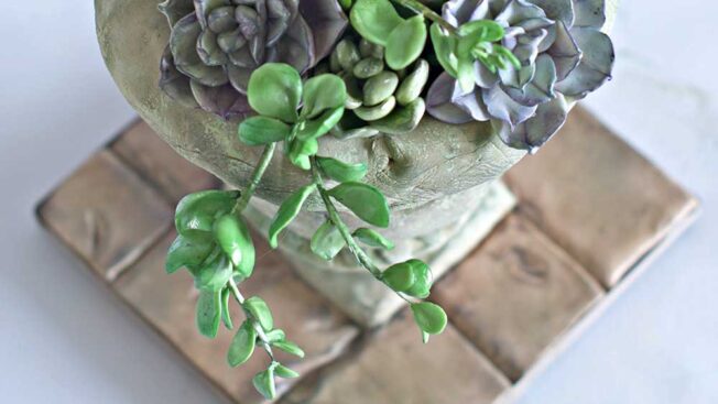 antique urn cake course