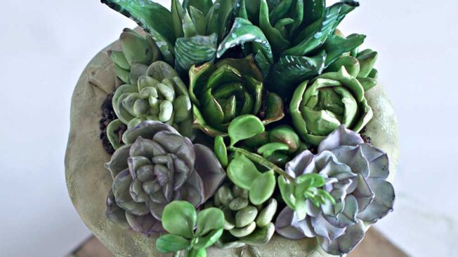 antique urn cake course