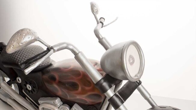 3D chopper motorbike cake tutorial - CakeFlix