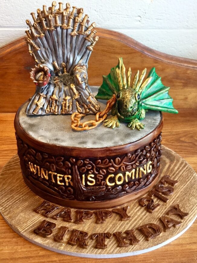 game of thrones dragon cake