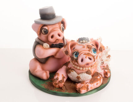 wedding pig cake tutorial with Molly Robbins