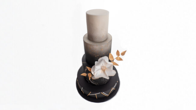 Black n Gold Wedding Cake