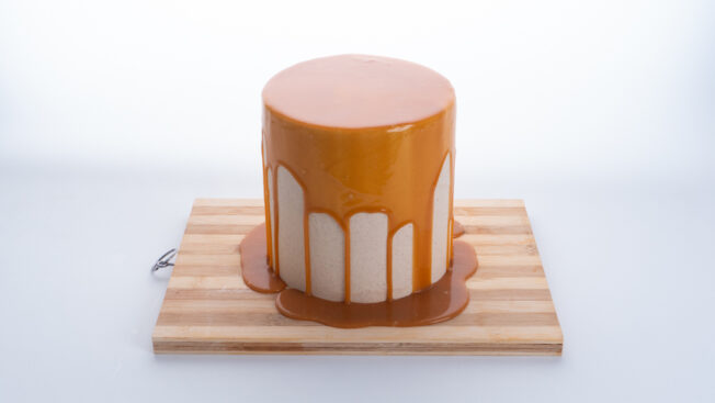Gingerbread & salted Caramel Drip Cake