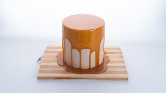 Gingerbread & salted Caramel Drip Cake