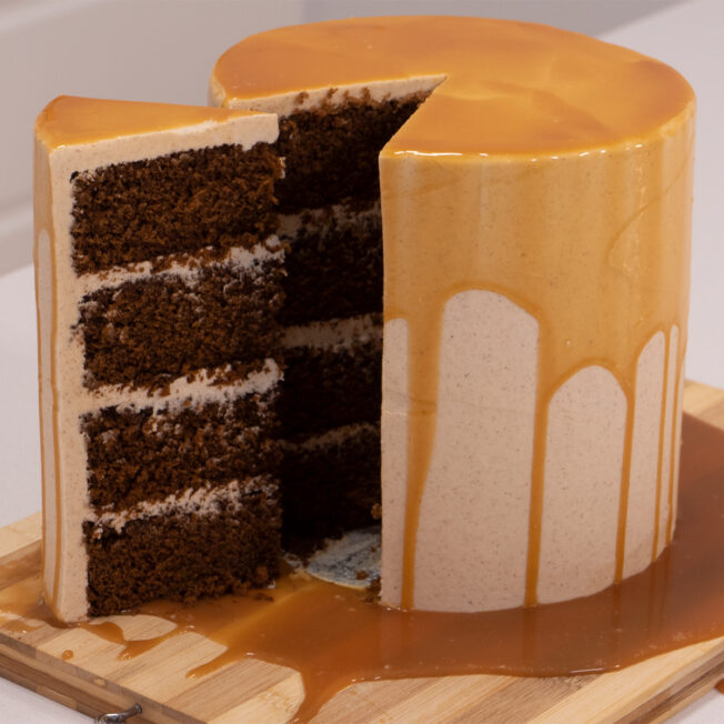 Gingerbread & salted Caramel Drip Cake