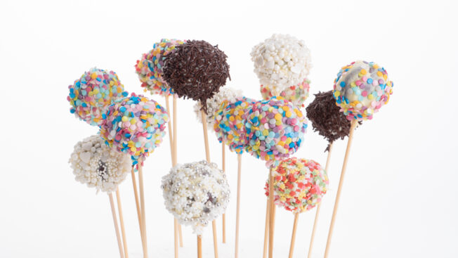 Sprinkle cake pops