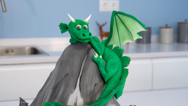 Model Dragon