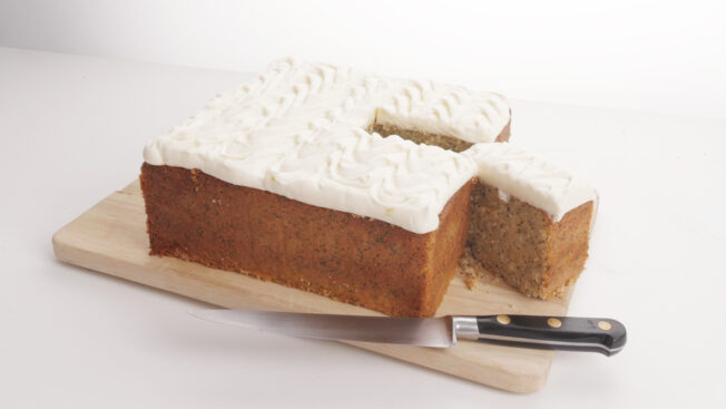 Lemon and poppy seed cake