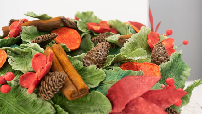 Christmas wreath close up 2