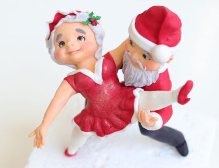 cha cha cha Christmas figures top shot