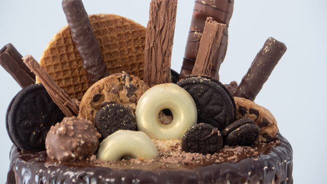 cookies & cream treats top