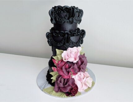 Gothic wedding cake Full