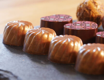 Tempered chocolates side