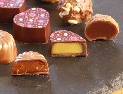 Tempered chocolates cut