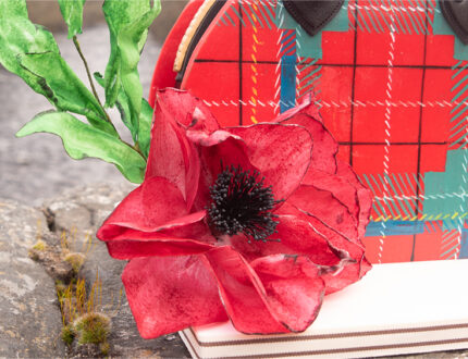 Tartan handbag flower