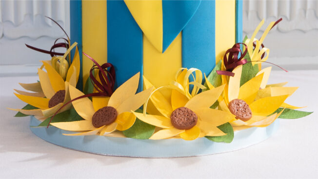 Ukraine cake flowers