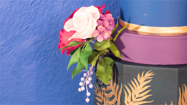 Starlite Wedding Cake Flowers