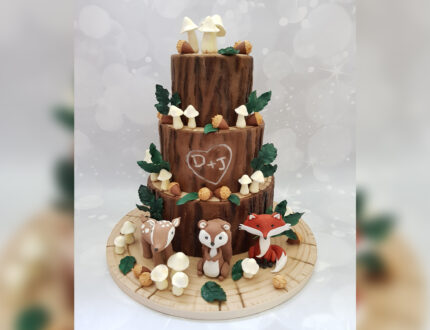 Woodland wedding cake full