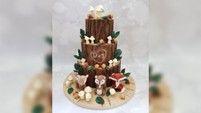 Woodland wedding cake full