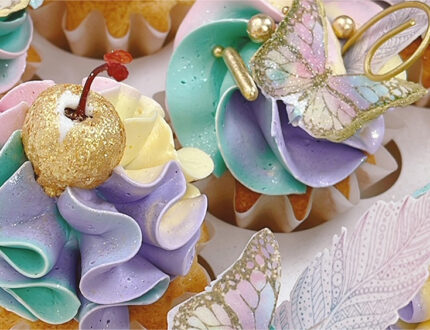 Lux cupcakes close 1