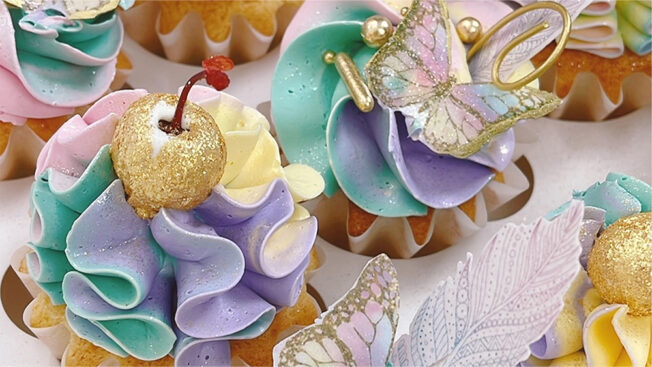 Lux cupcakes close 1