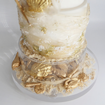 Golden beach wedding cake plain